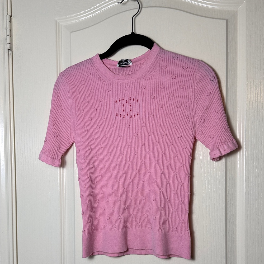 New CHANEL 25P BIG CC LOGO Pink Short Sleeve Pearls Top T Shirt Size 36